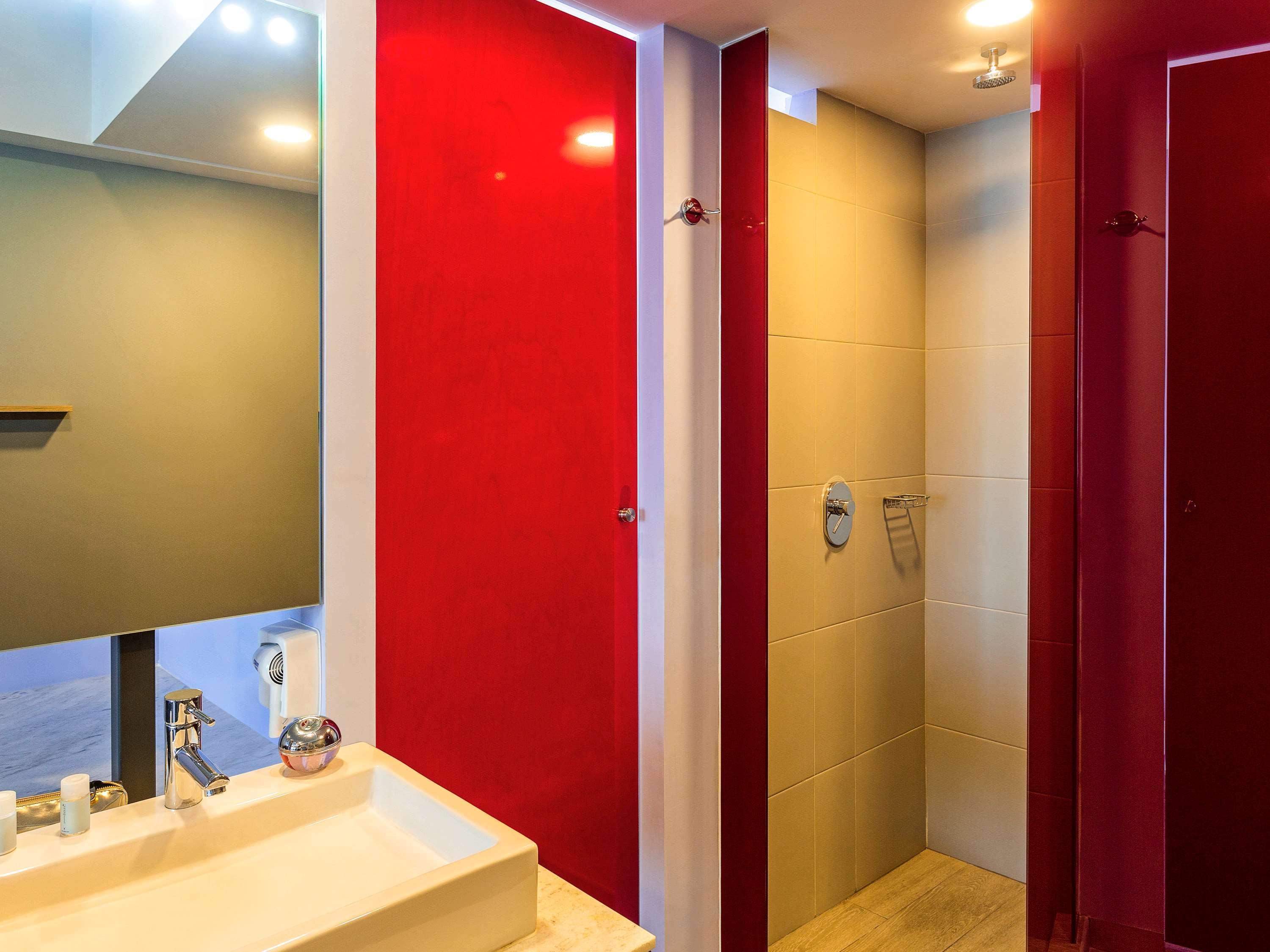 Ibis Styles Merida Galerias Экстерьер фото