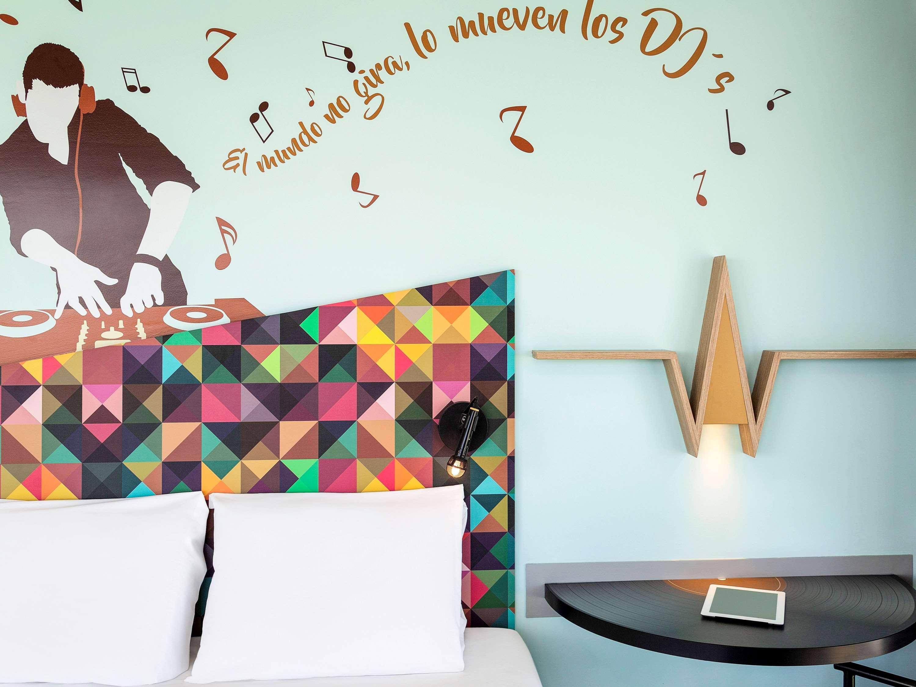 Ibis Styles Merida Galerias Экстерьер фото