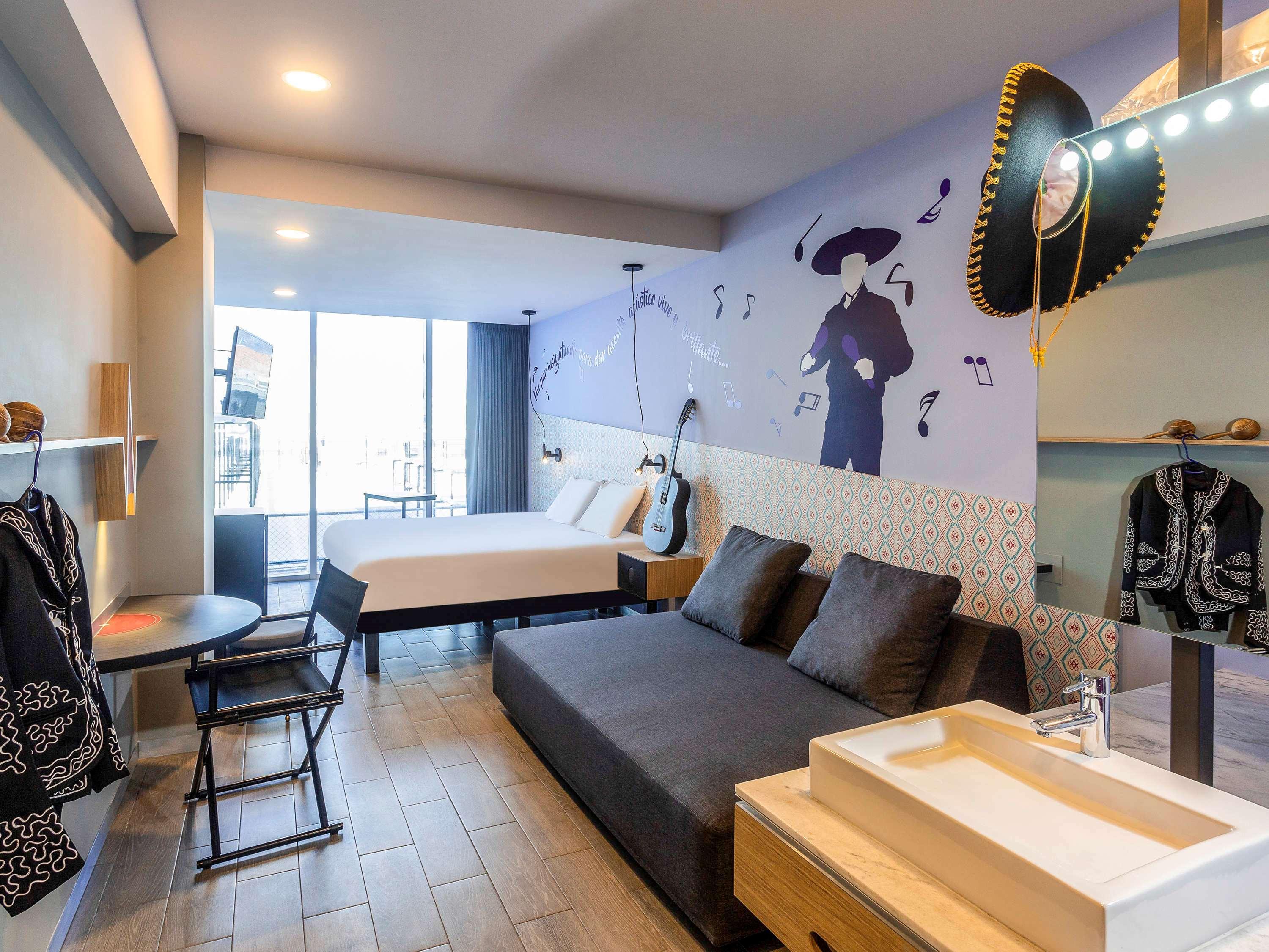 Ibis Styles Merida Galerias Экстерьер фото
