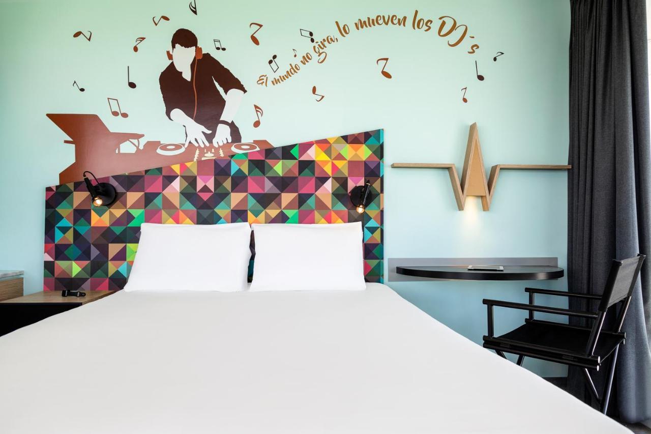 Ibis Styles Merida Galerias Экстерьер фото